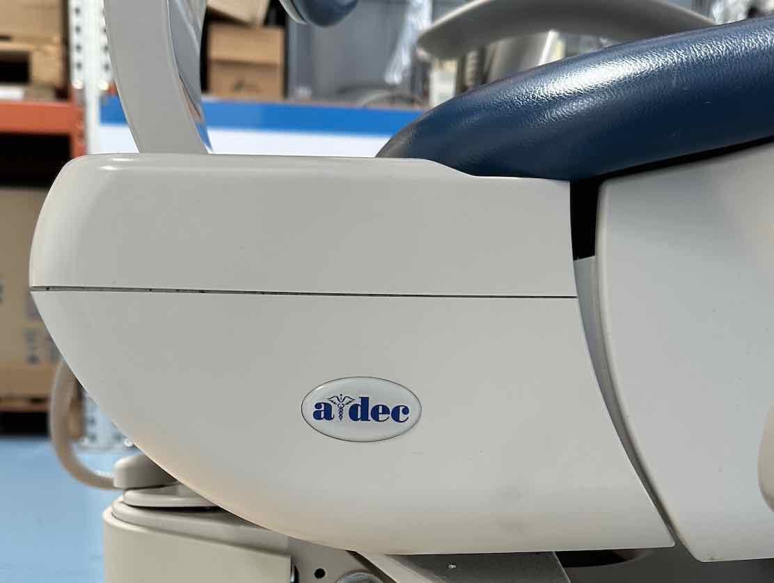 A-dec 500A Behandlungsstuhl ideal für KFO Scanning Abdruckstuhl PZR