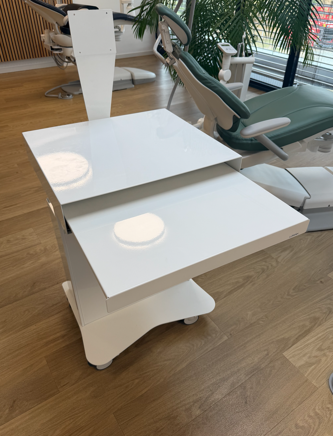 Loran Mate dental Scan Cart für Intraorlascanner