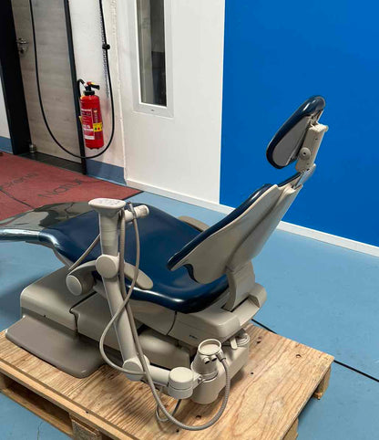A-dec 500A Behandlungsstuhl ideal für KFO Scanning Abdruckstuhl PZR